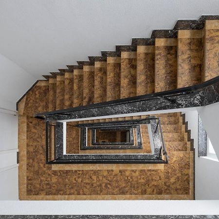 Nomad Apartments - Henin シャルルロワ エクステリア 写真