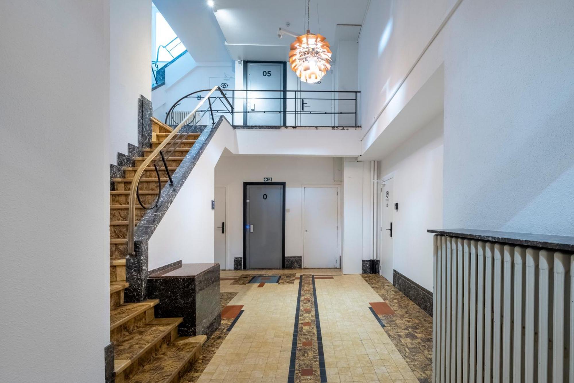 Nomad Apartments - Henin シャルルロワ エクステリア 写真